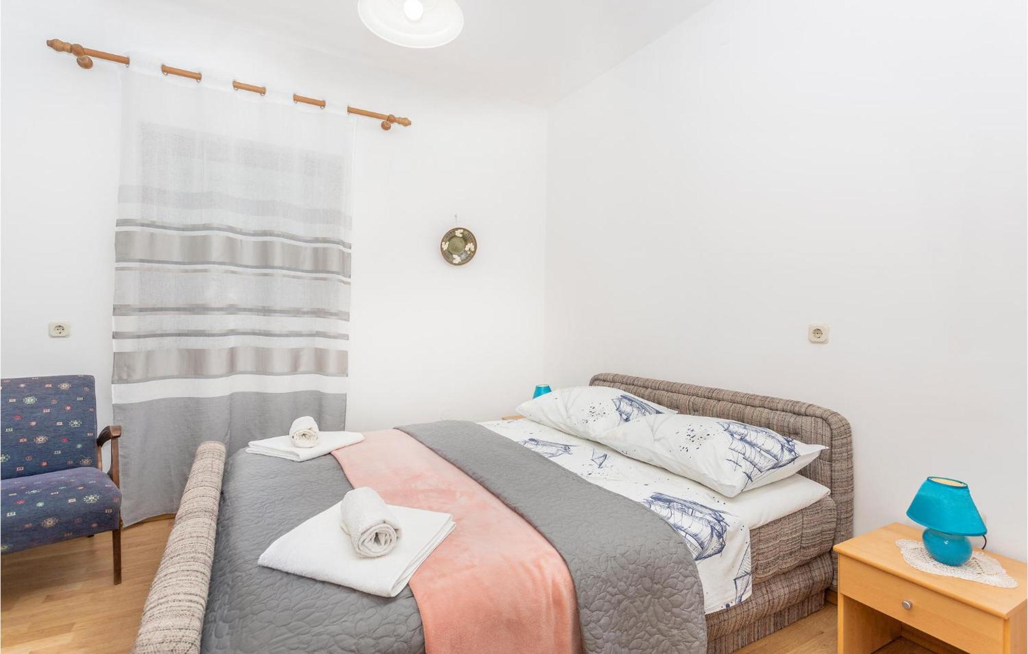 Beautiful Apartment In Malinska With Wifi Exterior photo